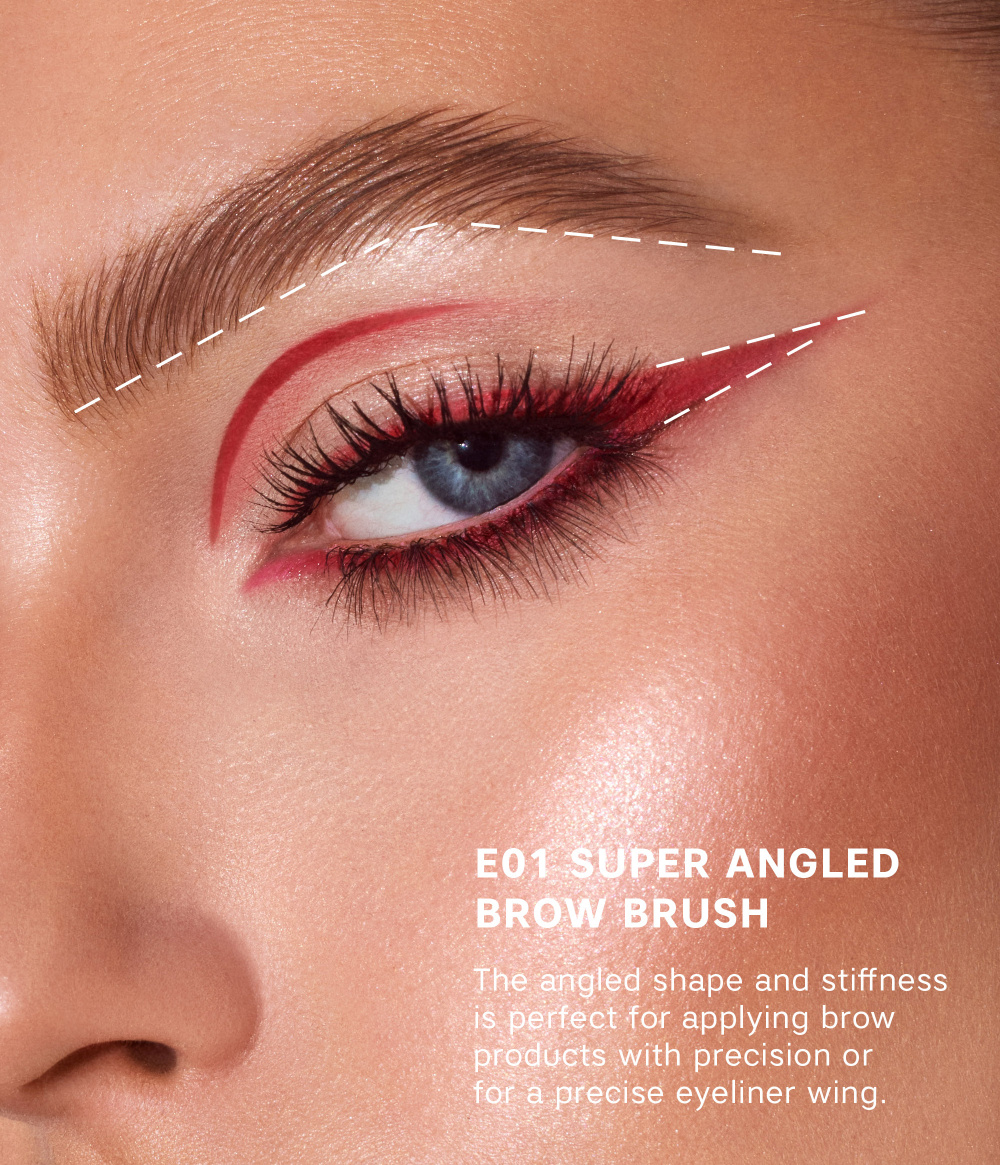 SUPER ANGLED BROW BRUSH 01