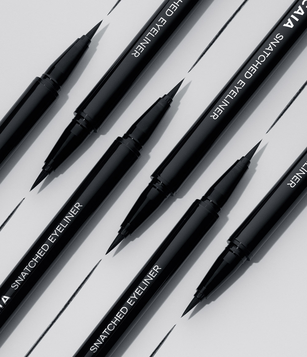 SNATCHED EYELINER SNATCHED EYELINER