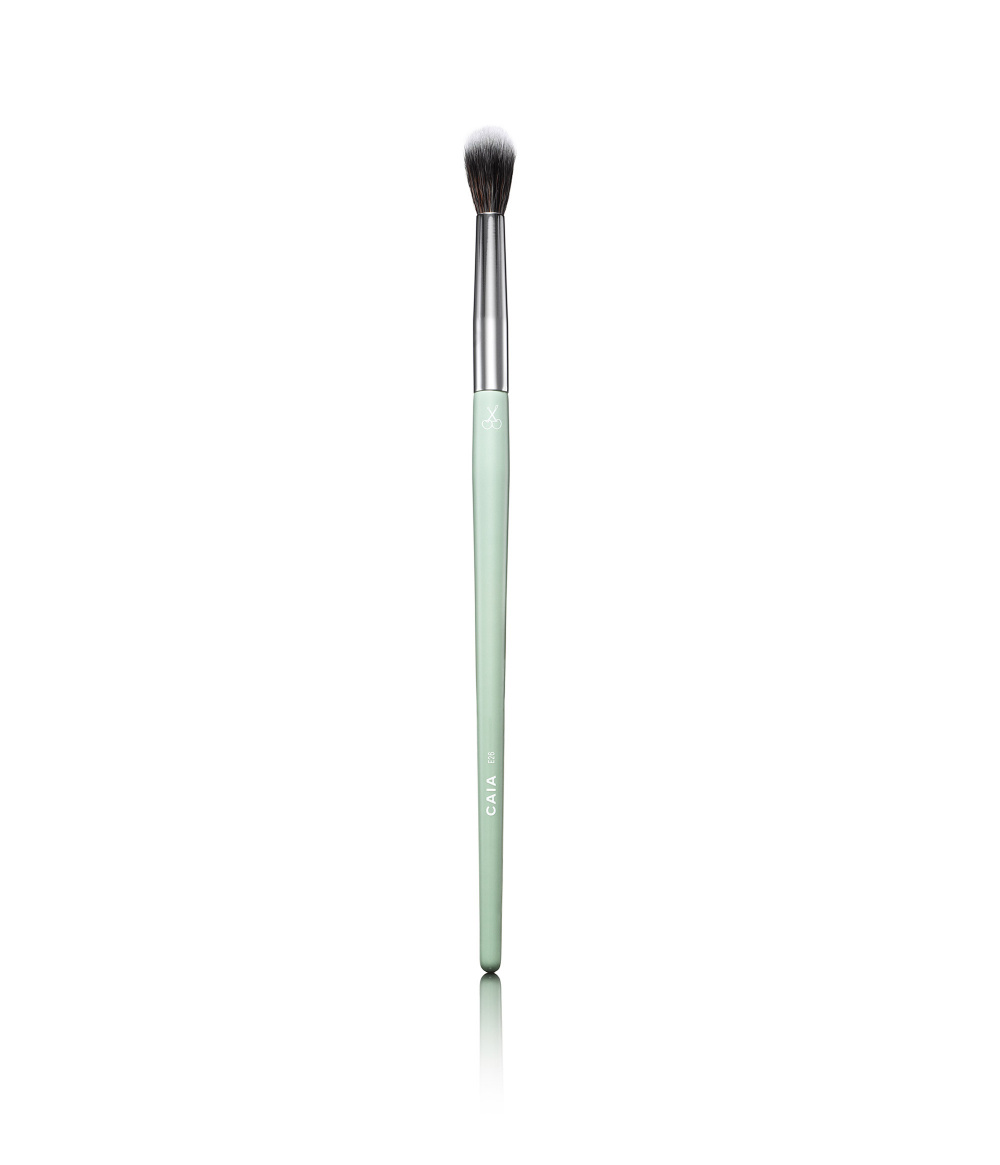 FLUFF BLENDING BRUSH 26 in the group BRUSHES & TOOLS / BRUSHES / Eyeshadow Brushes at CAIA Cosmetics (CAI535)