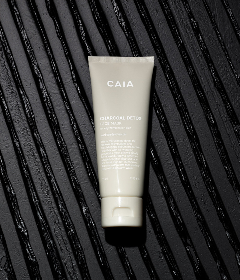 CHARCOAL DETOX FACE MASK